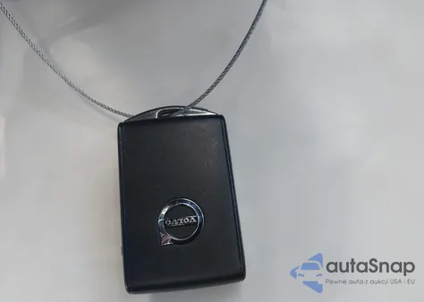 2016 Volvo Xc90 T6 Momentum из США, поврежденный, VIN YV4A22PK3G1028717